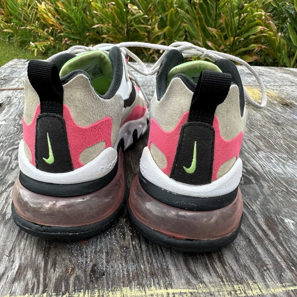Nike Air Max 270 React Women’s 7 Hyper Pink White/Black Low Top women’s 505 - Picture 2 of 13